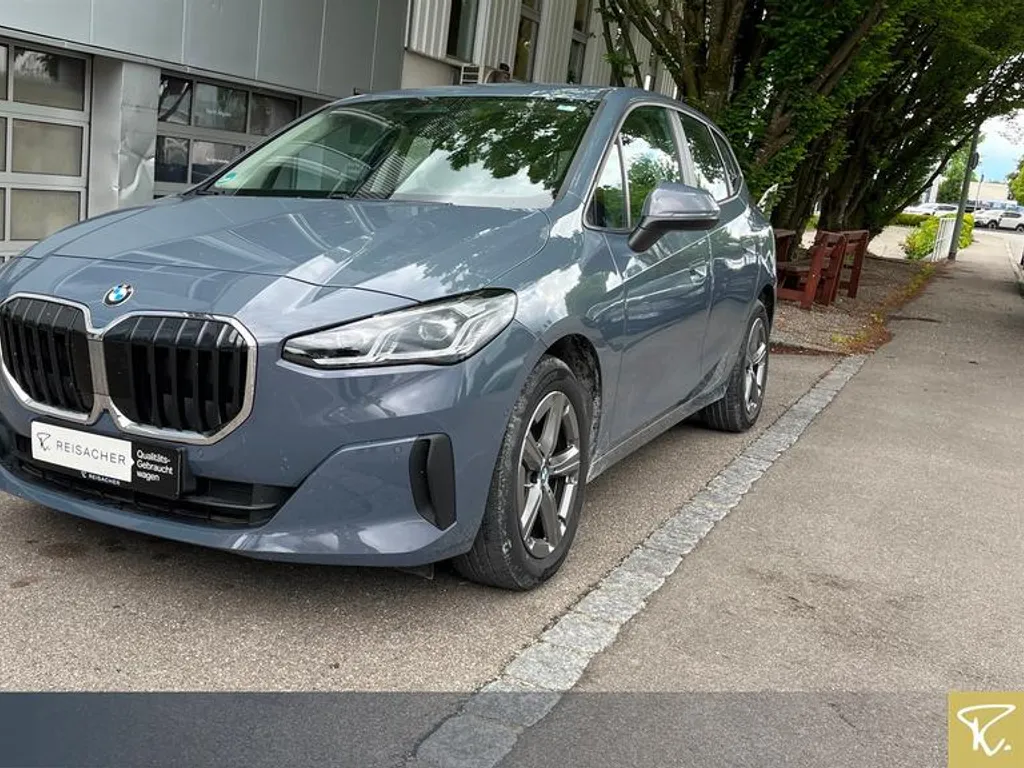 BMW 220