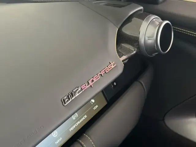 Ferrari 812