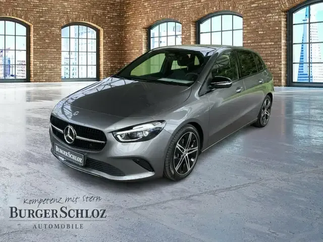 Mercedes-Benz B 220