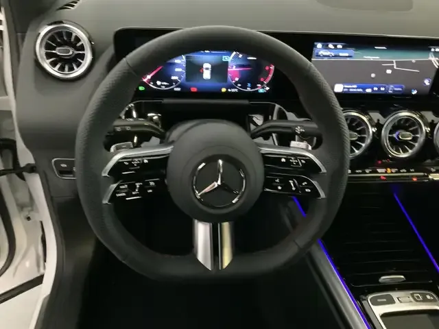 Mercedes-Benz GLA 200