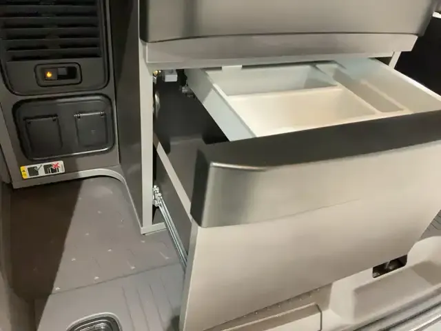 Volkswagen T7 California