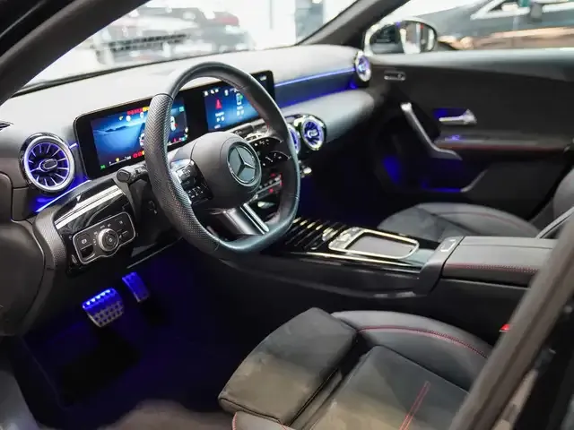 Mercedes-Benz A 220