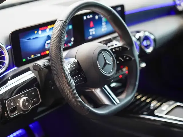 Mercedes-Benz A 220