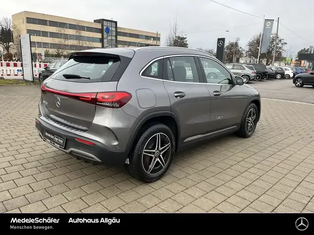 Mercedes-Benz EQA 250