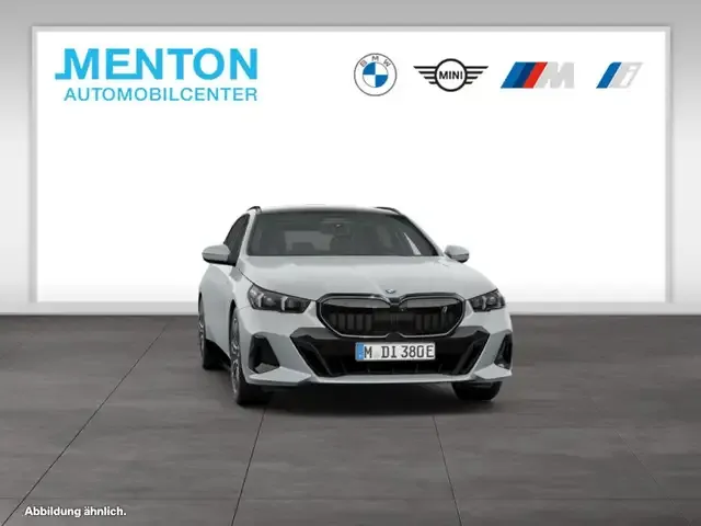 BMW i5