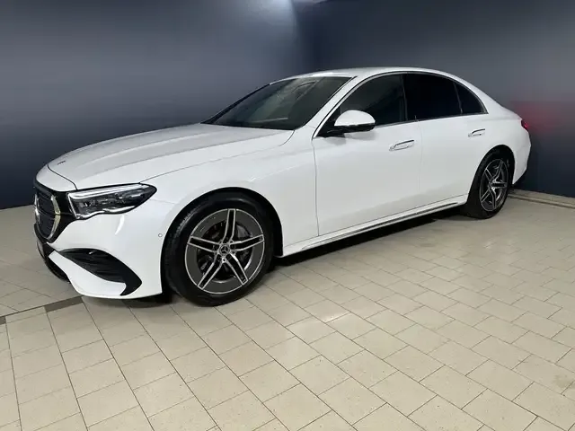 Mercedes-Benz E 200