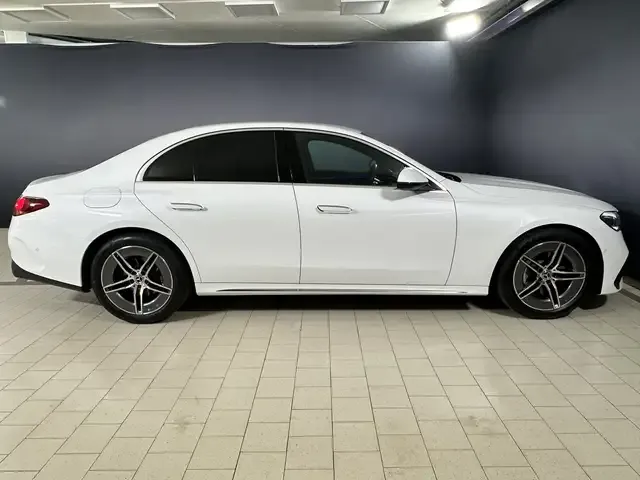 Mercedes-Benz E 200