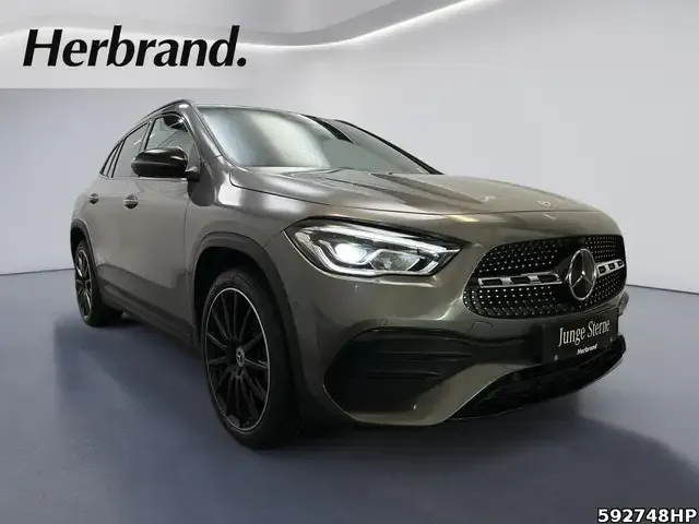 Mercedes-Benz GLA 250