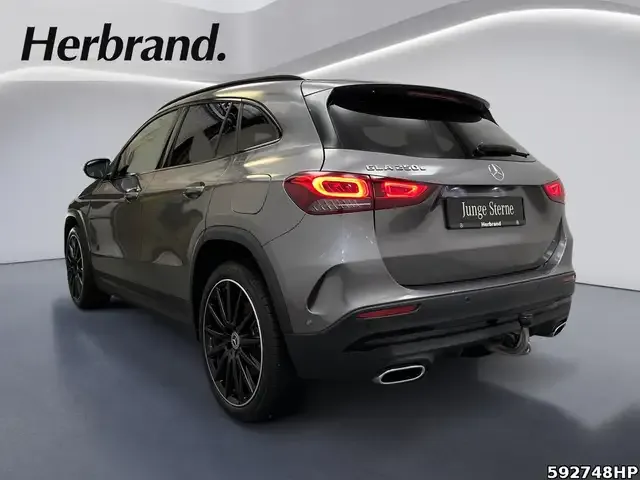 Mercedes-Benz GLA 250