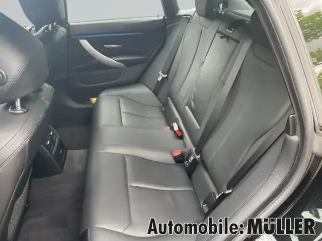 BMW 418