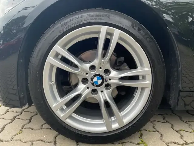 BMW 418