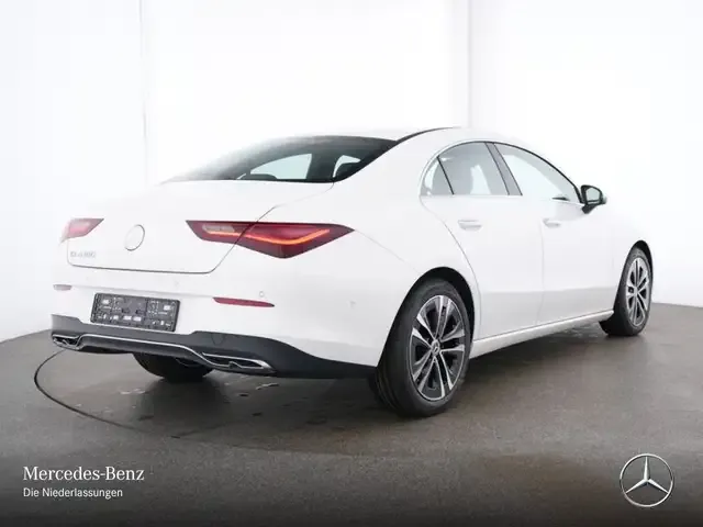Mercedes-Benz CLA 180