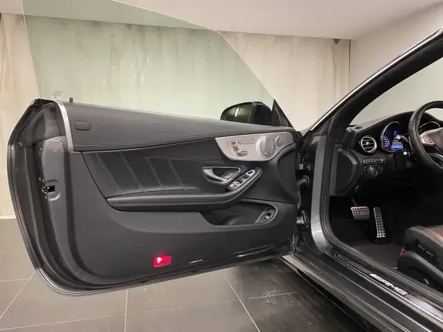 Mercedes-Benz C 63 AMG