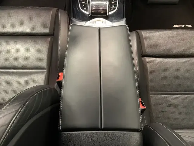 Mercedes-Benz C 63 AMG