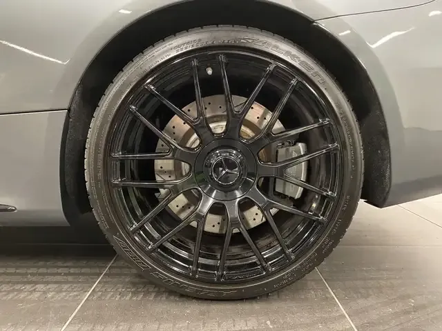 Mercedes-Benz C 63 AMG