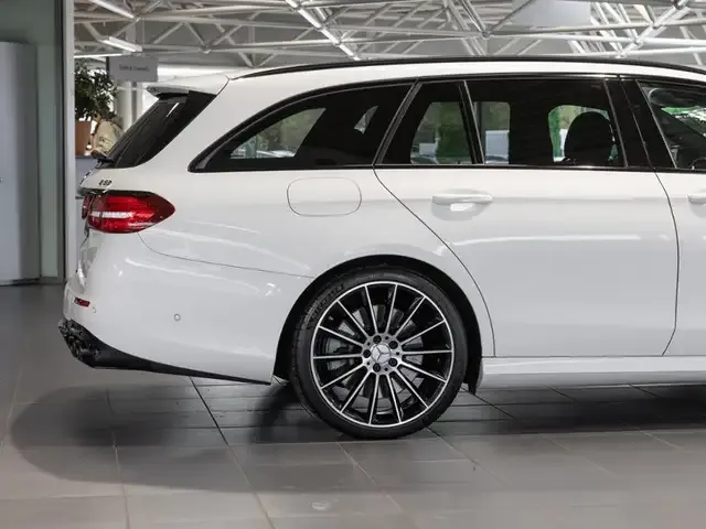 Mercedes-Benz E 53 AMG