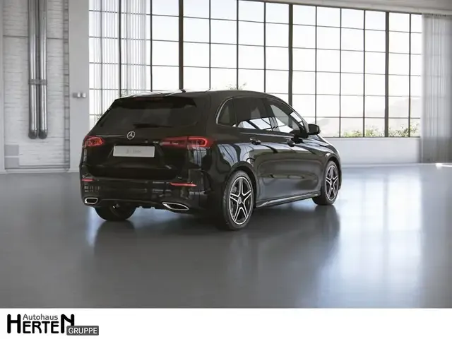 Mercedes-Benz B 220
