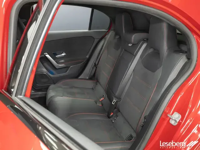 Mercedes-Benz A 220