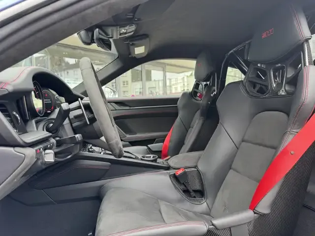 Porsche 992
