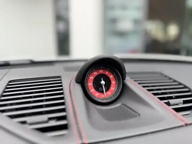 Porsche 992