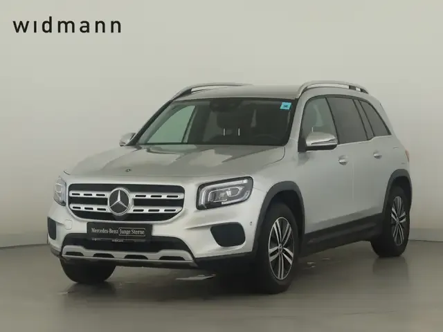 Mercedes-Benz GLB 220