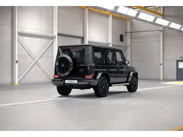 Mercedes-Benz G 400