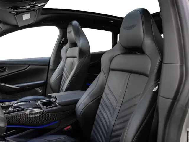 Aston Martin DBX