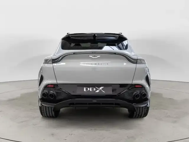 Aston Martin DBX
