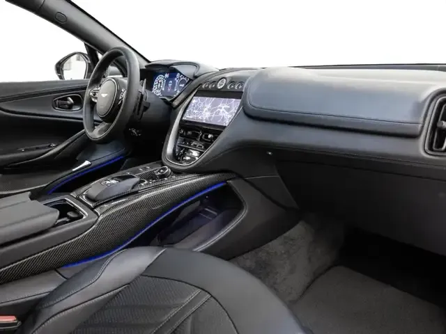 Aston Martin DBX