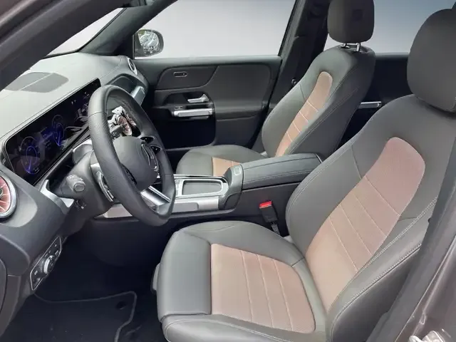 Mercedes-Benz EQB 300