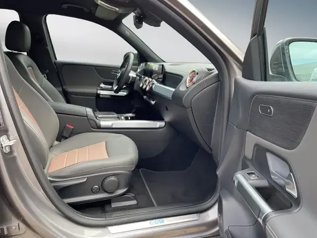 Mercedes-Benz EQB 300