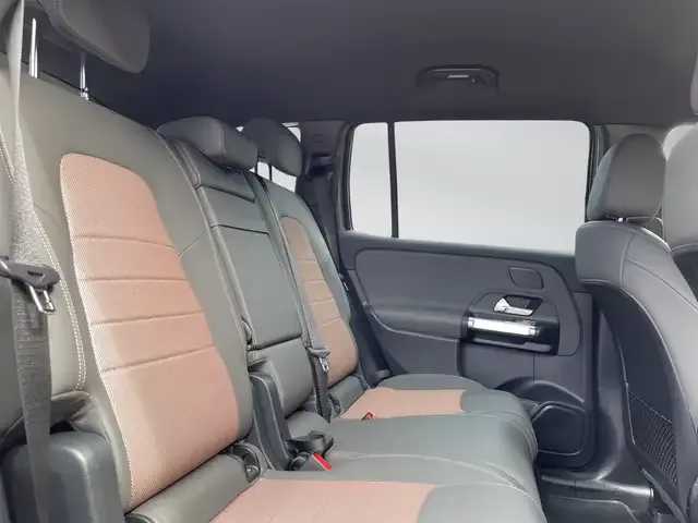 Mercedes-Benz EQB 300