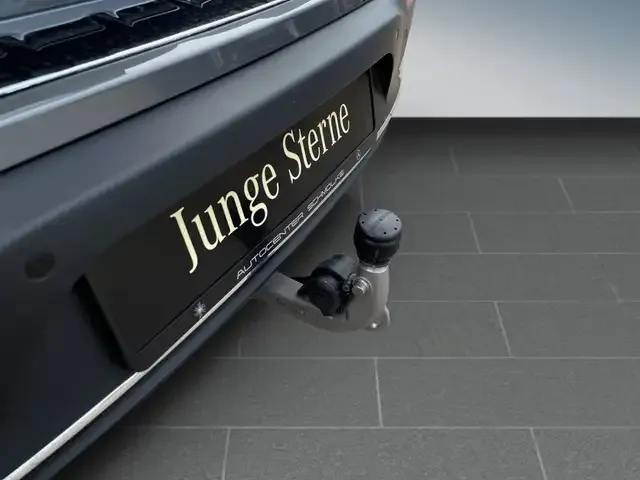 Mercedes-Benz EQB 300