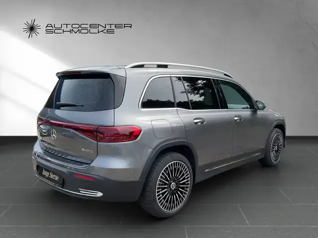 Mercedes-Benz EQB 300