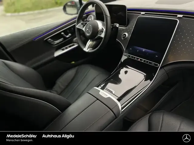 Mercedes-Benz EQE 300