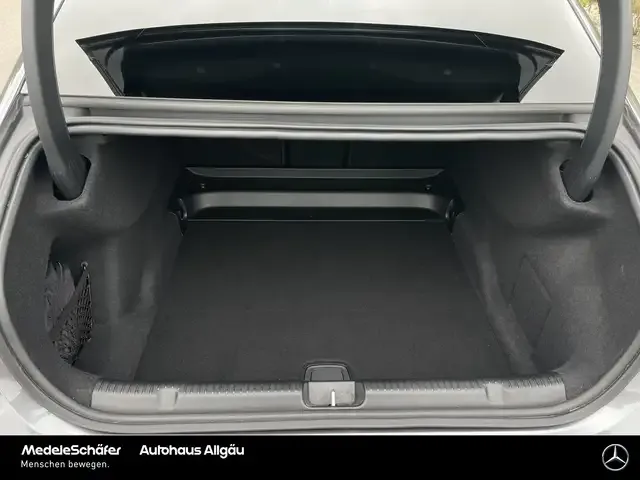 Mercedes-Benz EQE 300