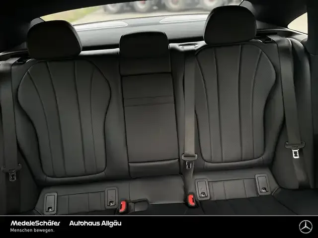 Mercedes-Benz EQE 300