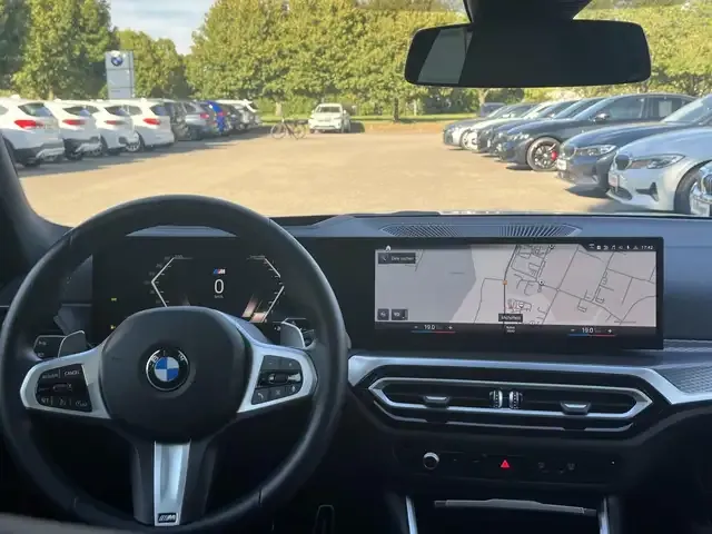 BMW 330