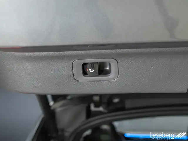 Mercedes-Benz EQS SUV