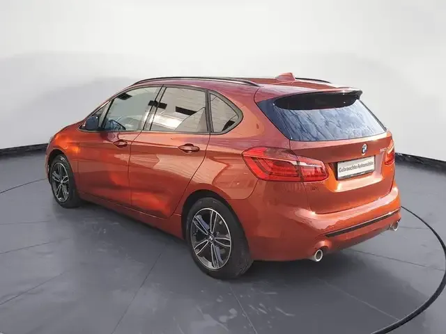 BMW 220