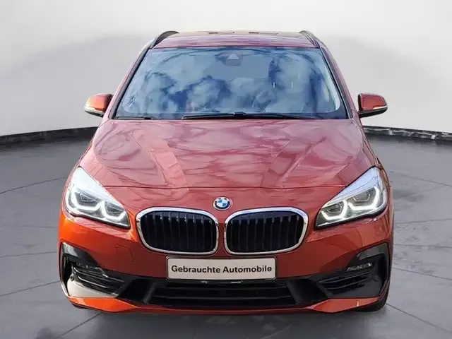 BMW 220