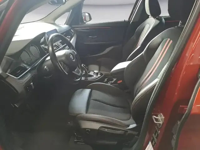 BMW 220