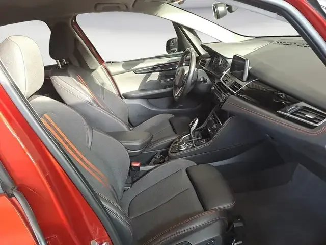 BMW 220