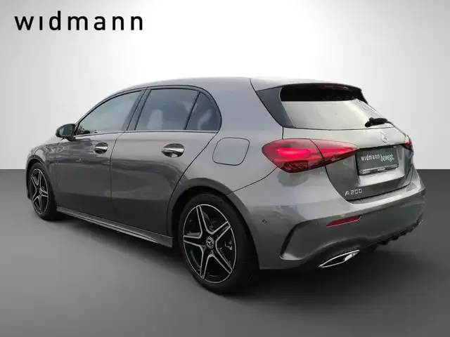 Mercedes-Benz A 200