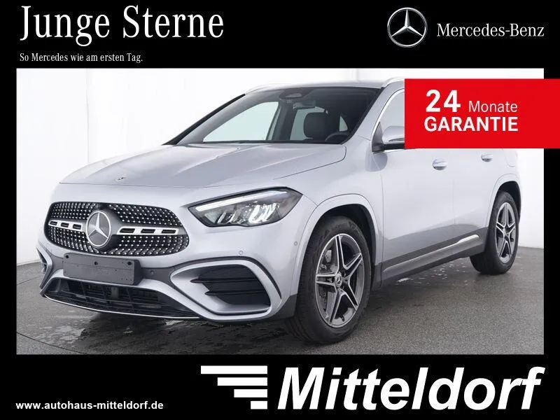 Mercedes-Benz GLA 200