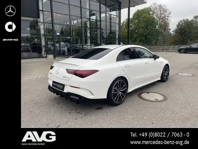 Mercedes-Benz CLA 35 AMG