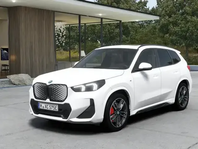 BMW iX1