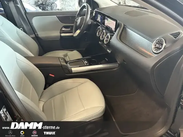 Mercedes-Benz EQA 300