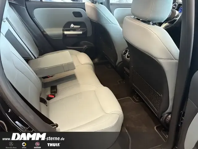 Mercedes-Benz EQA 300