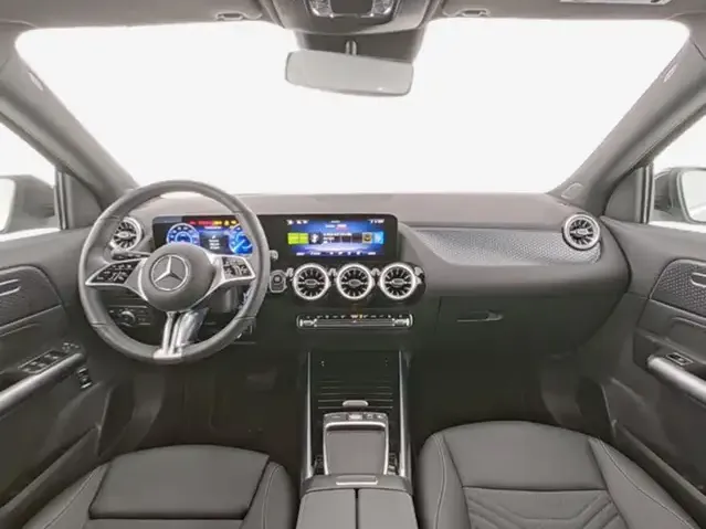 Mercedes-Benz EQA 300